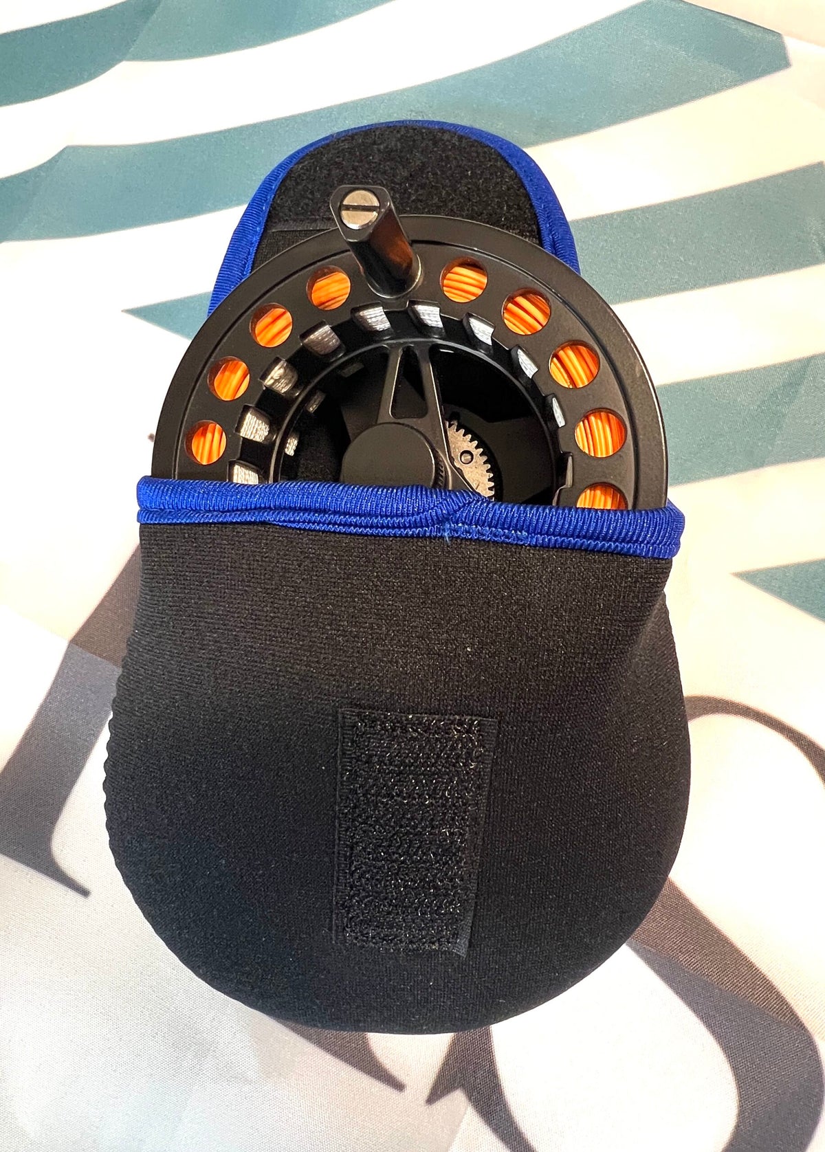 Snellebag i neopren image 2